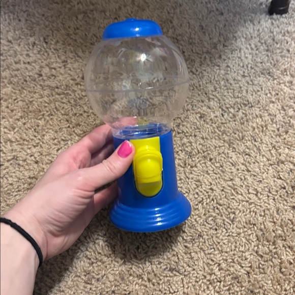 Gumball Machine - Picture 2 of 2